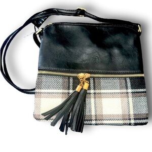 Faux Leather Plaid Crossbody Purse w/ Adjustable Strap & Tassels, Unbranded,New